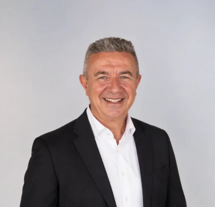 Dr. Peter Schnider